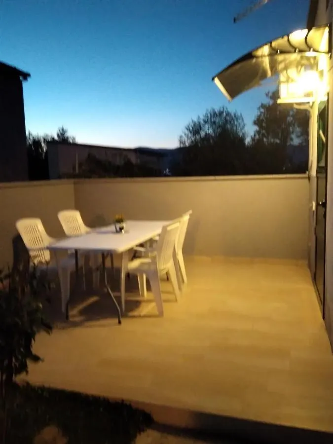 Apartment Vila Rosanda Slatine Croatia